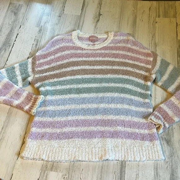 Show me your MuMU Flurry Powder Stripe Knit Sweater Size Small - Picture 2 of 8